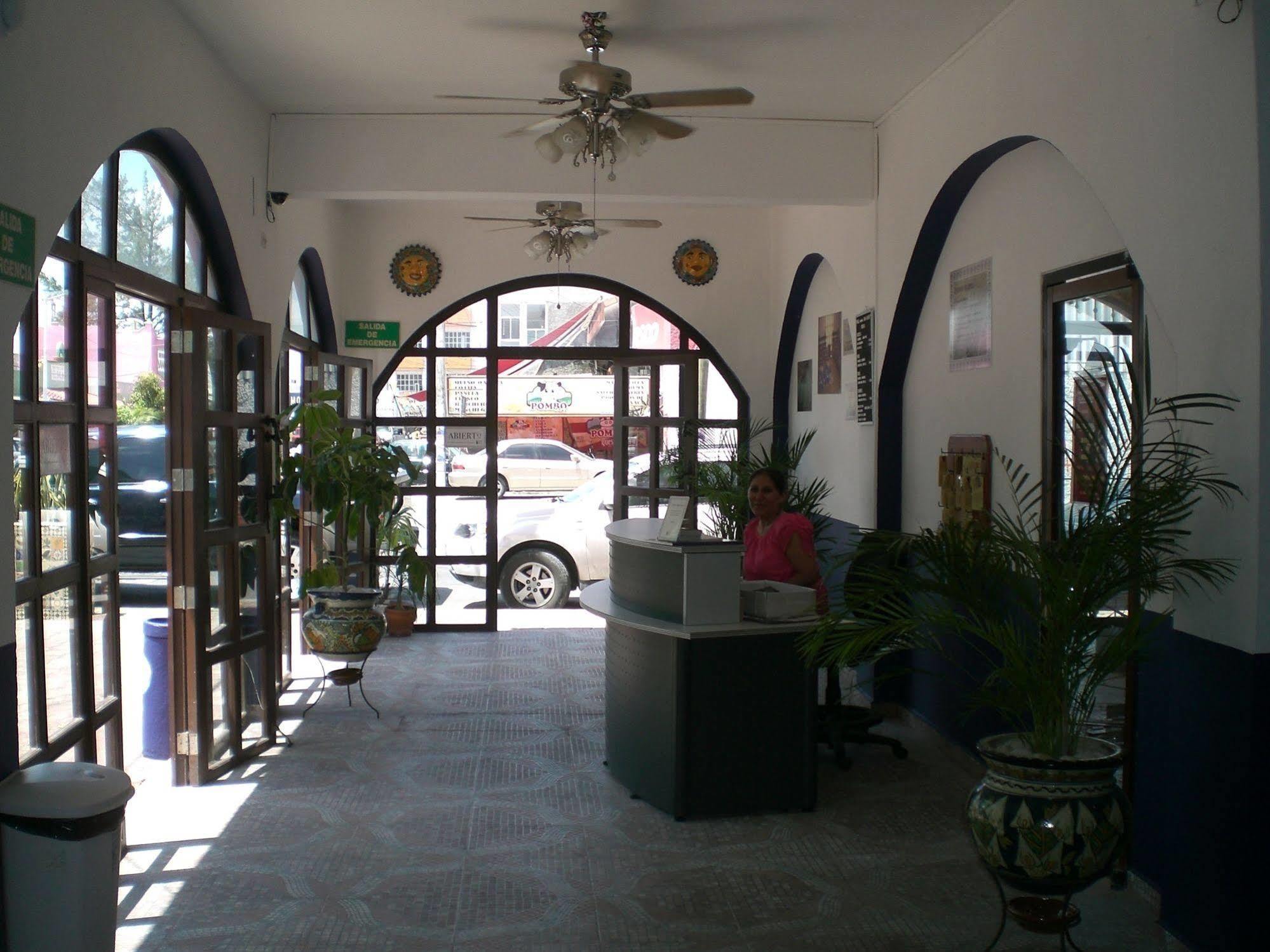Hotel Colonial San Carlos Cancún Buitenkant foto